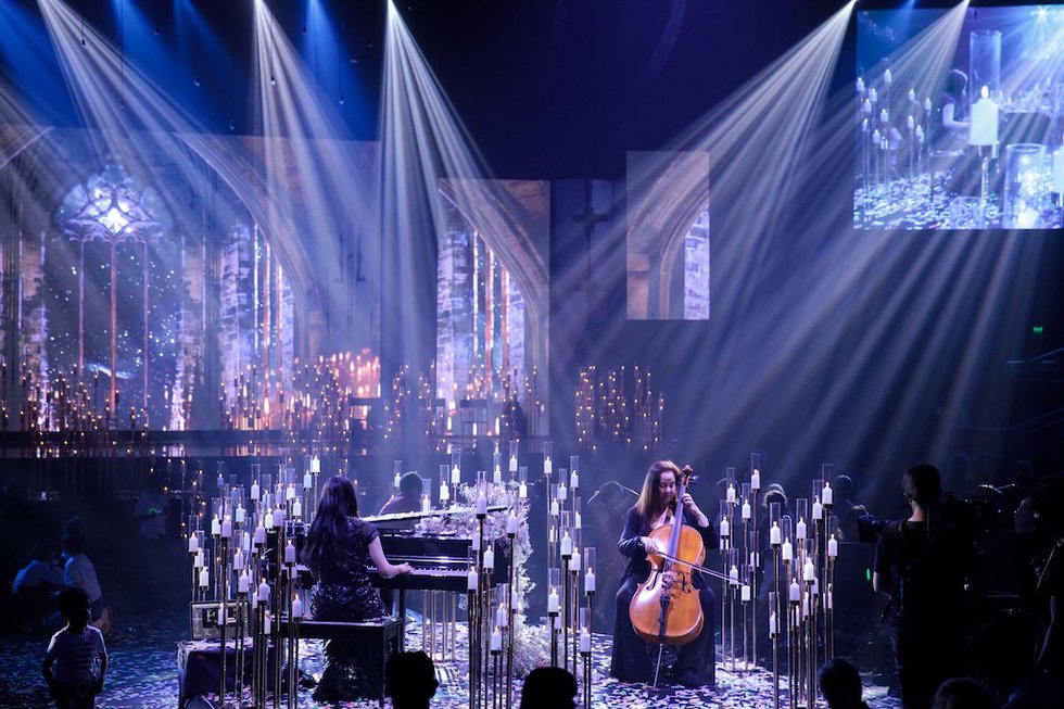 Hillsong Christmas Event Shines with grandMA3 Lighting Control Church